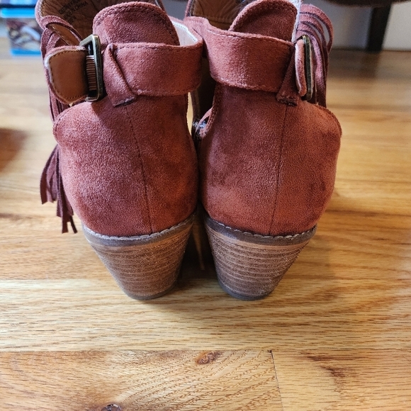 Beast fringe cutout booties vegan suede size 9 rust boho country - Picture 5 of 6